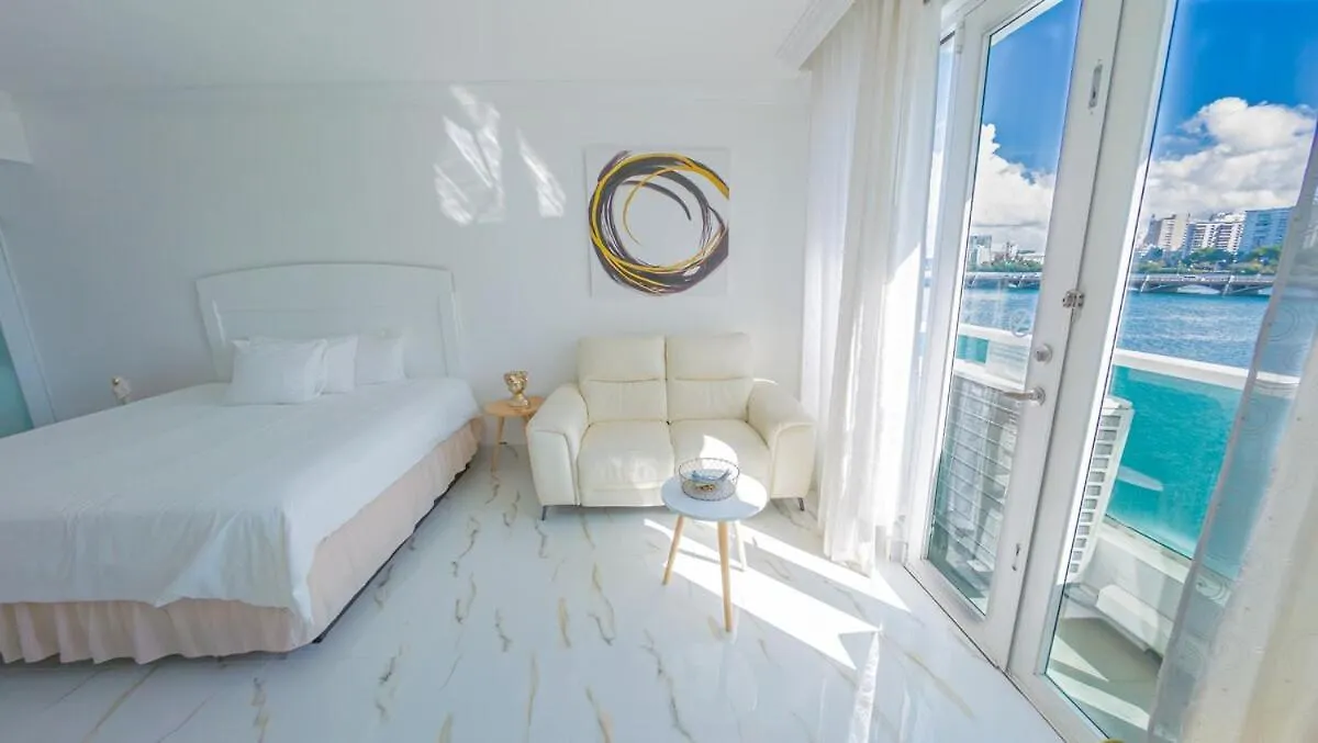 Apartman Water Side Studio King Bed With Pool San Juan