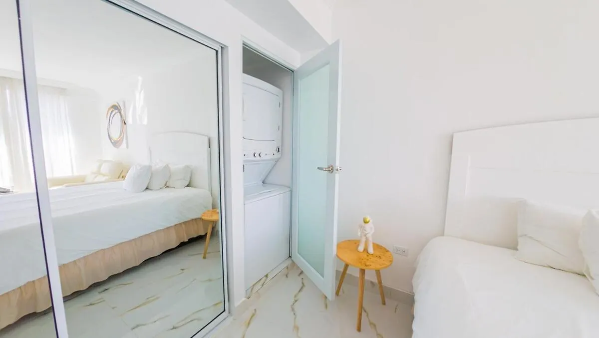 Water Side Studio King Bed With Pool San Juan