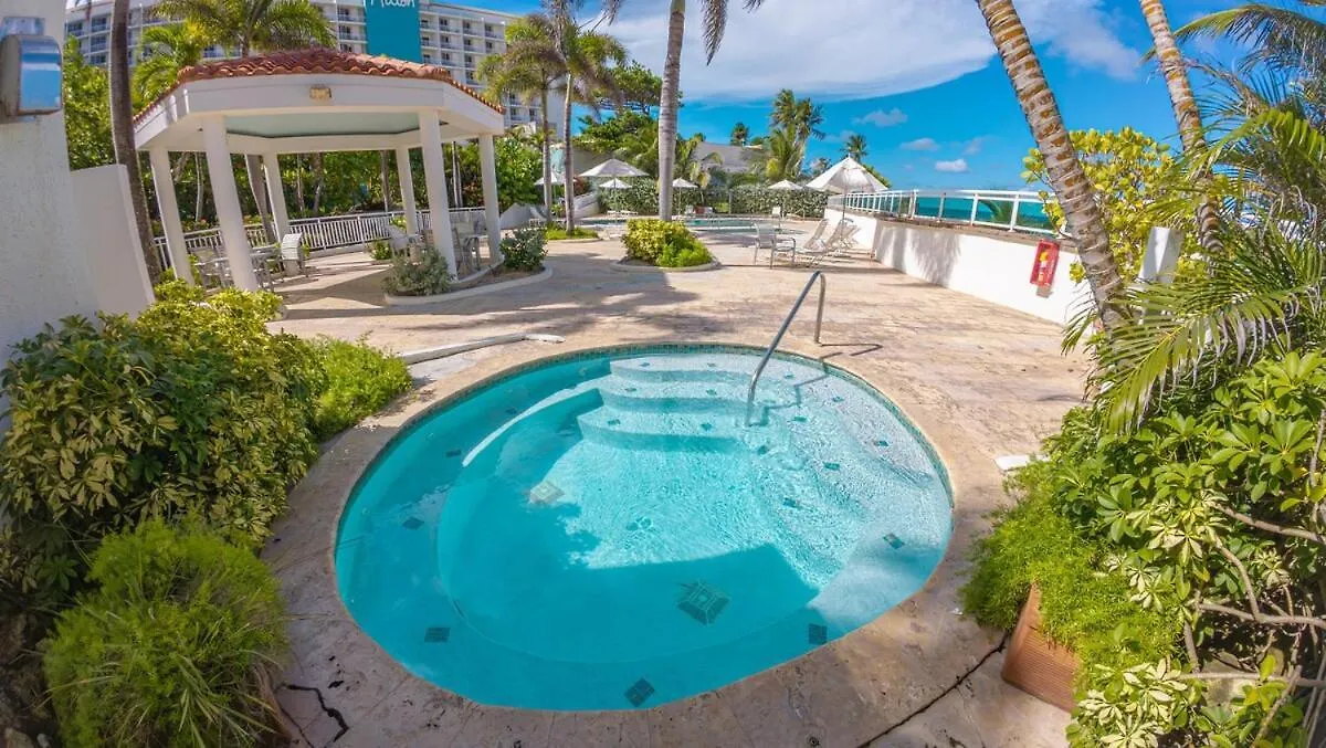 Water Side Studio King Bed With Pool San Juan Apartman