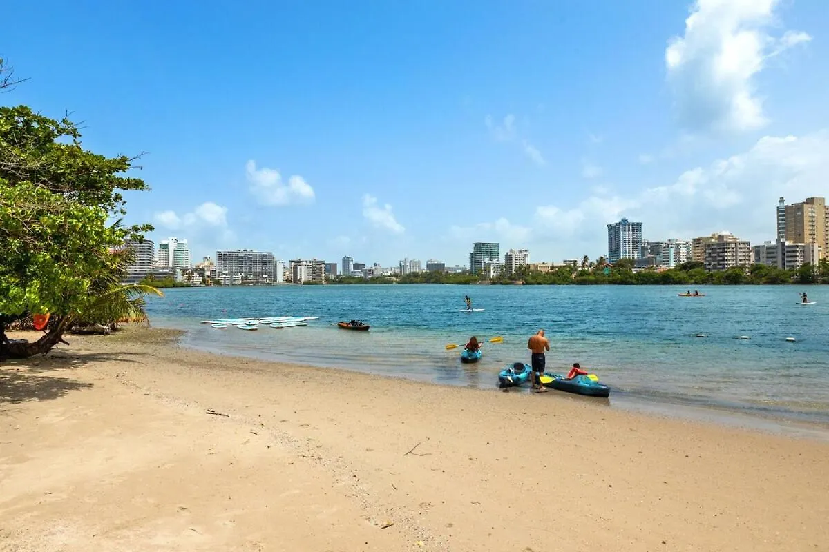 Water Side Studio King Bed With Pool San Juan Apartman